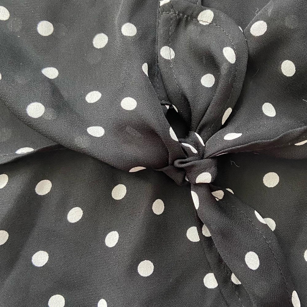 Black polka dot button-up - Picture 5 of 6
